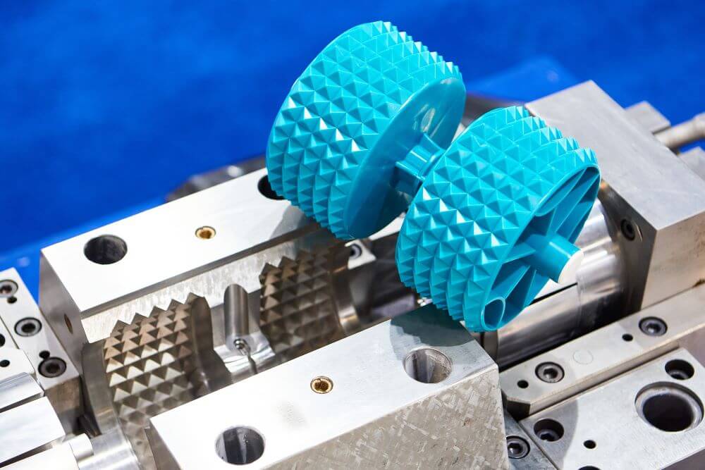 American Plastic Molds Revolutionizes Plastic Manufacturing with Advanced Injection Mold and Ultrasonic Welding in Florida